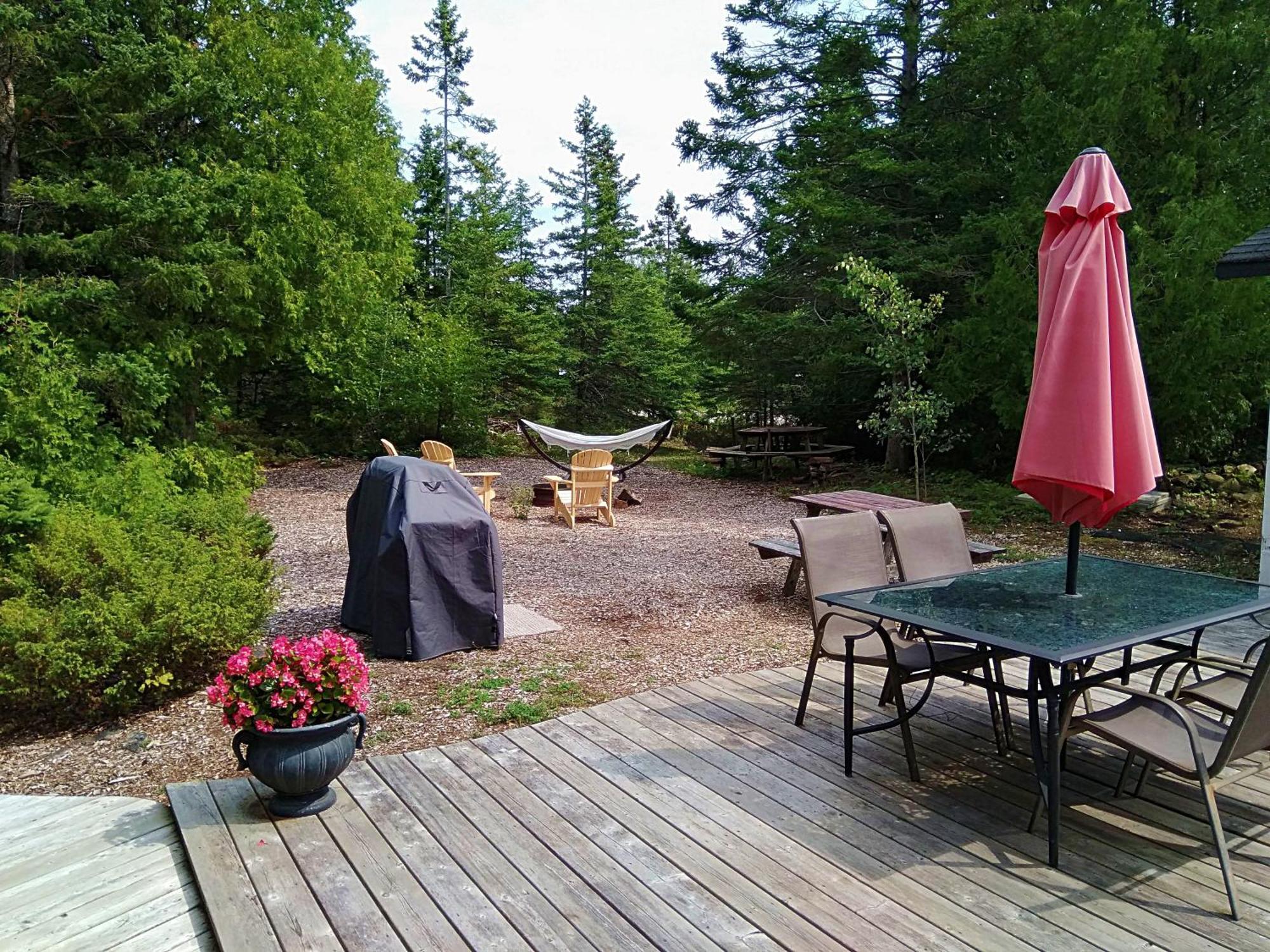 New Buddha Bing Unique Experience Cottage And Cabins Tobermory Zewnętrze zdjęcie