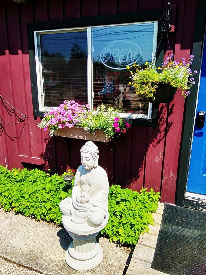 New Buddha Bing Unique Experience Cottage And Cabins Tobermory Zewnętrze zdjęcie